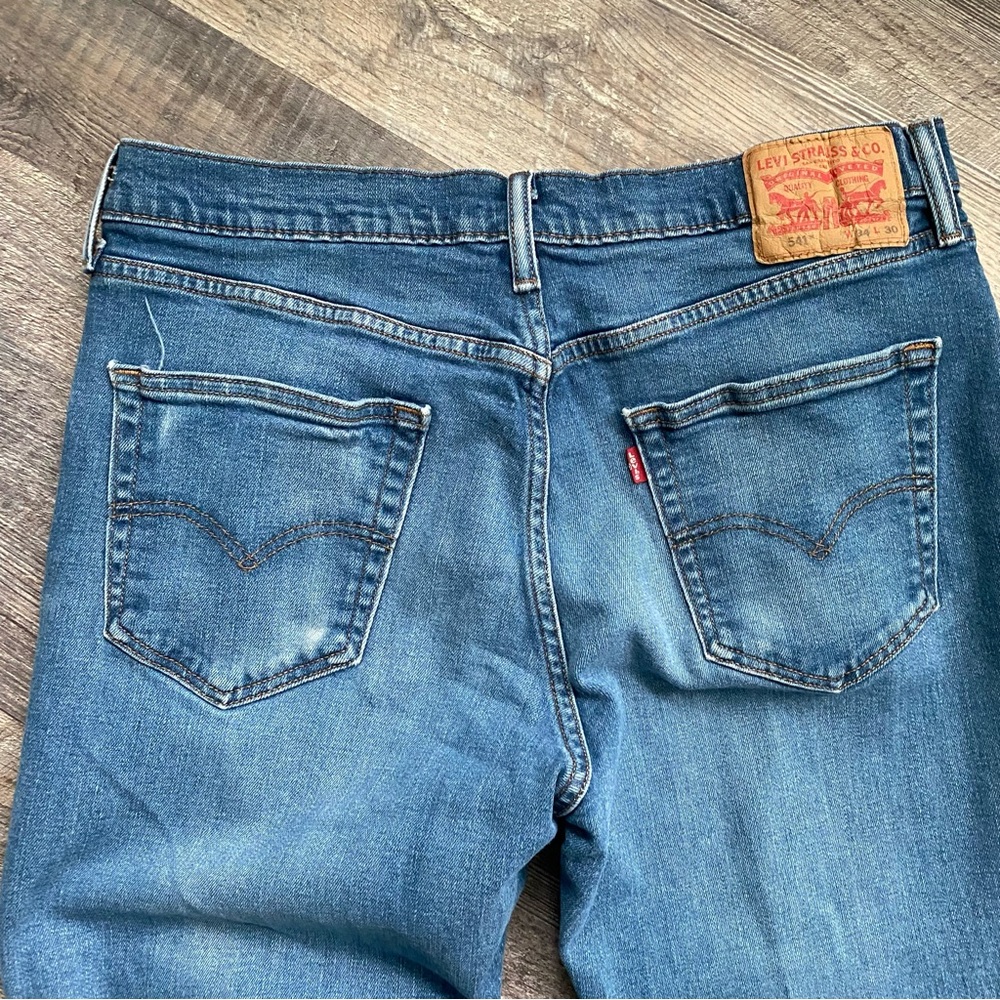 Levi’s 541 34x30 - Picture 3 of 6